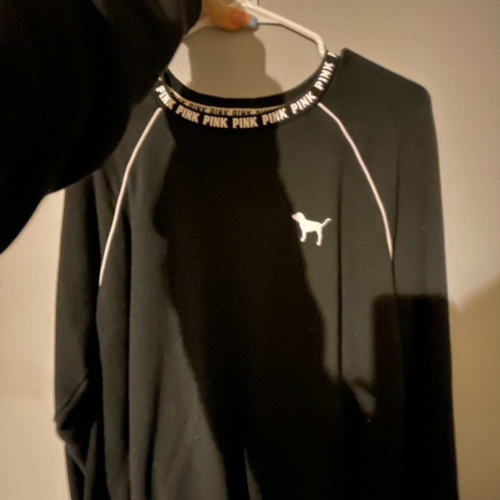 black n white crew neck